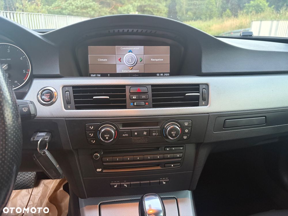 BMW Seria 3 320d DPF - 13