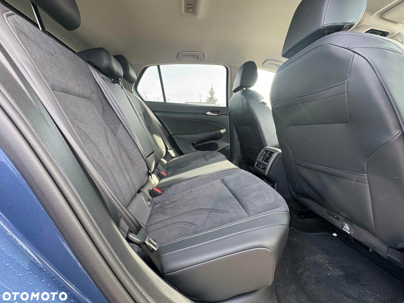 Volkswagen Golf - 9
