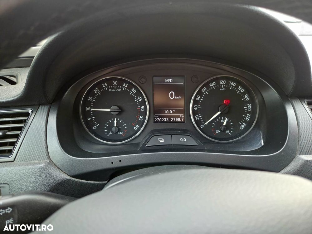 Skoda RAPID 1.6 TDI Elegance - 21