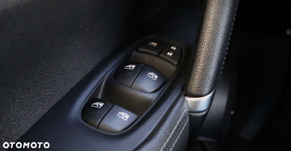 Nissan Qashqai - 34