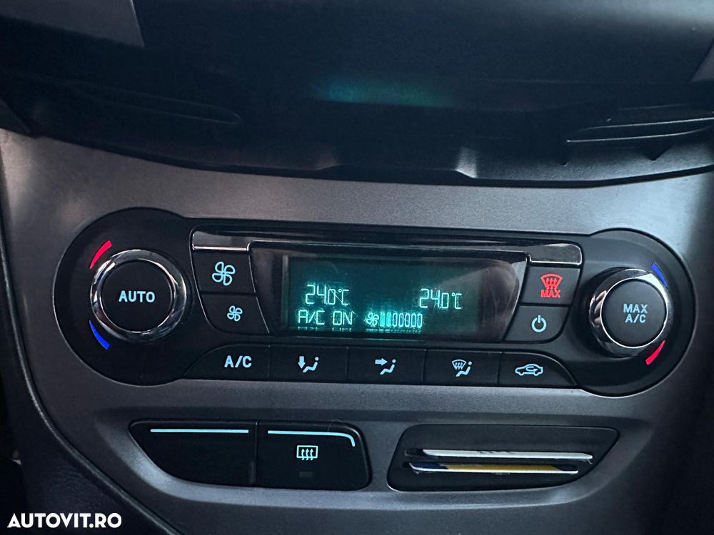 Ford Focus - 18