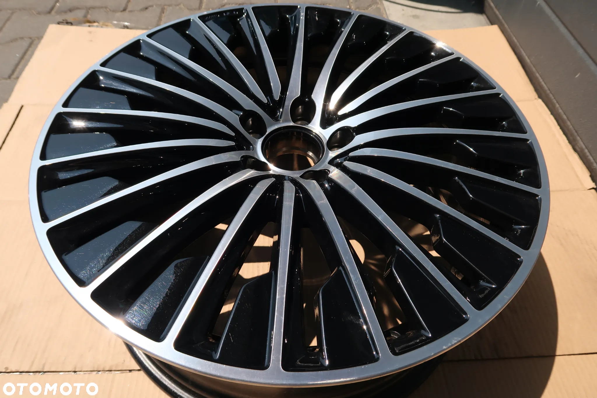 c19 Felga Mercedes E klasa Idealna A2144010500 8,5x20et35,5 - 2