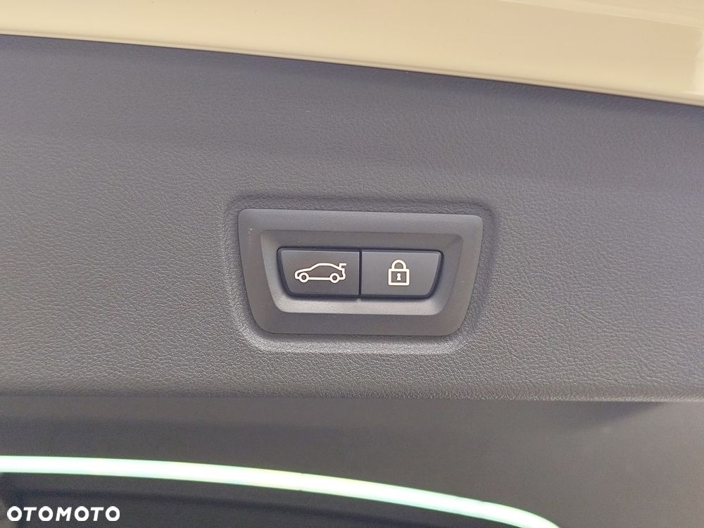 BMW i4 80.7kWh eDrive 40 M Sport - 13