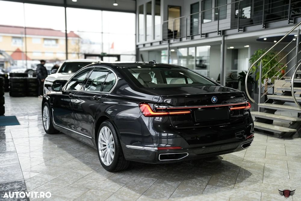 BMW Seria 7 745e - 5