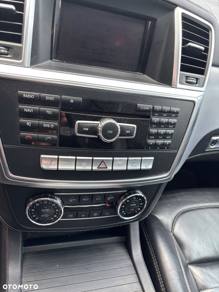 Mercedes-Benz ML 350 BlueTEC 4MATIC 7G-TRONIC Edition 1 - 23
