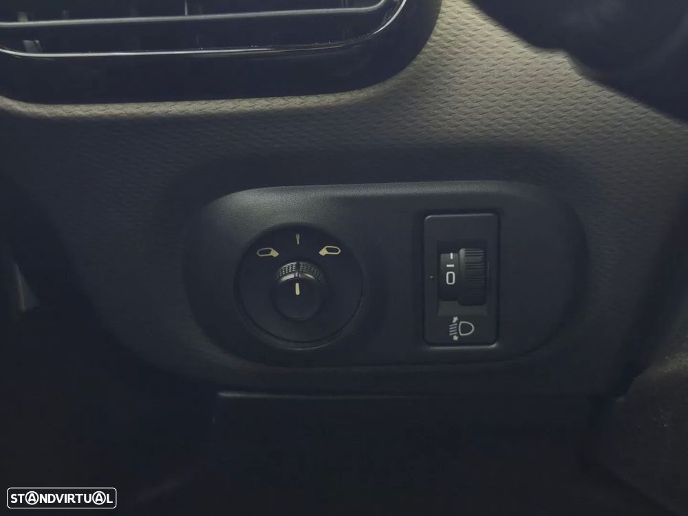 Citroën C4 Cactus 1.5 BlueHDi Shine Pack — fotografia 30