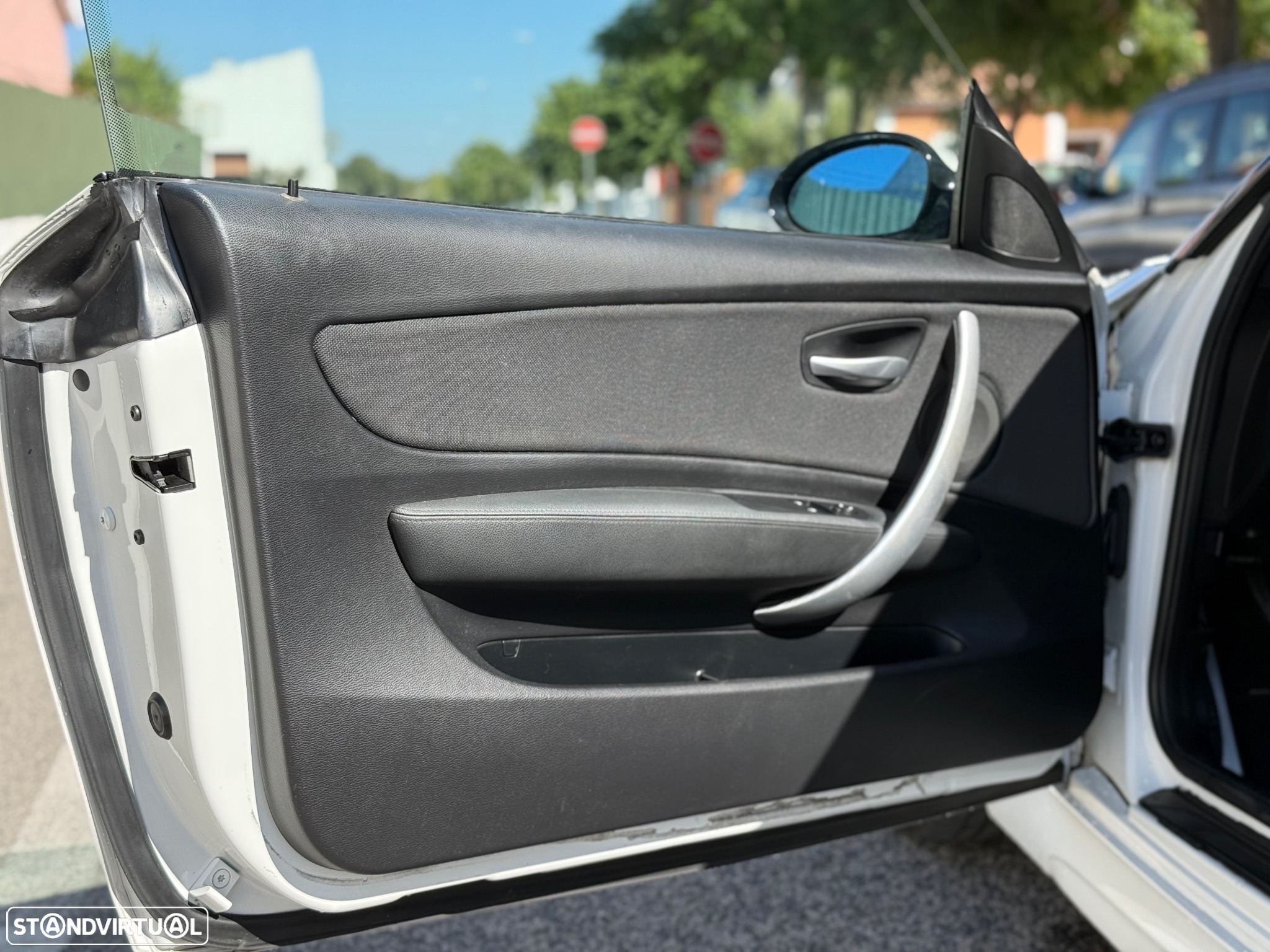 BMW 120 d Coupe Limited Edition Lifestyle c/ M Sport Pack - 13