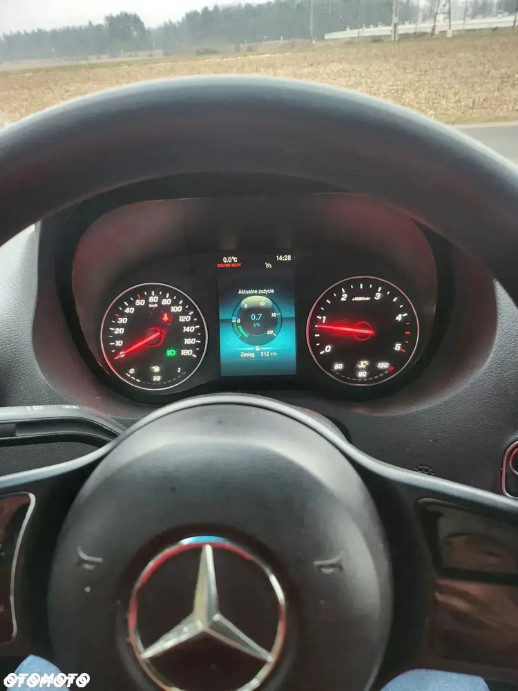 Mercedes-Benz Sprinter - 16