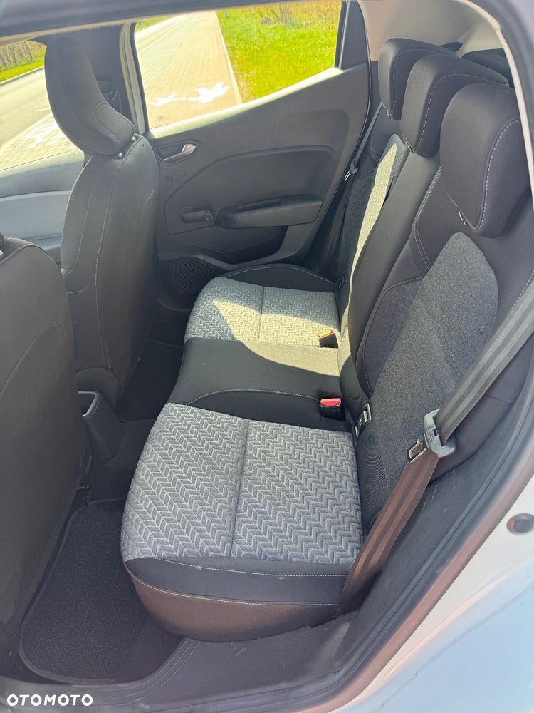 Renault Clio BLUE dCi 85 EXPERIENCE - 14