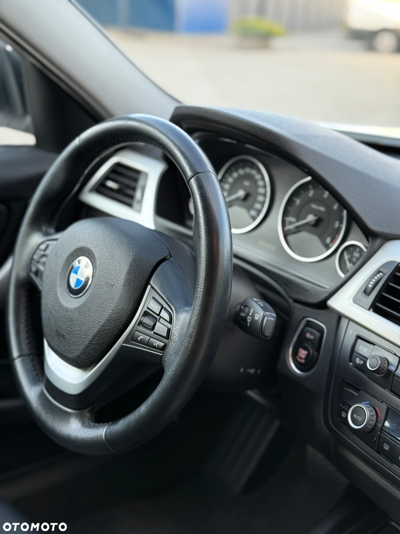 BMW Seria 3 - 12