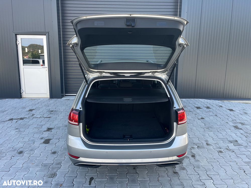 Volkswagen Golf 1.6 TDI BlueMotion Technology Comfortline - 13