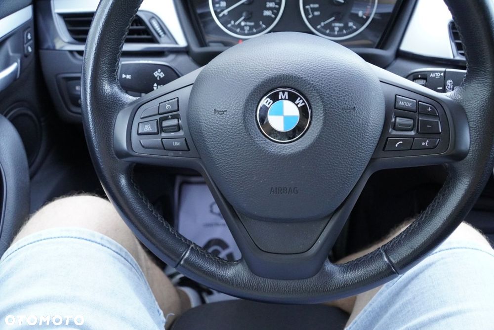 BMW X1 sDrive18d Advantage sport - 20