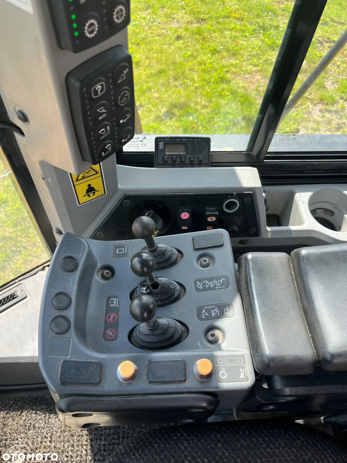 Caterpillar 972K - 12
