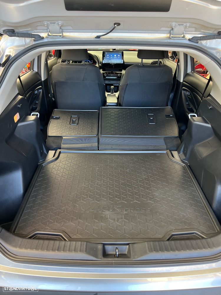 Toyota Yaris Cross 1.5 HDF Comfort Plus - 42