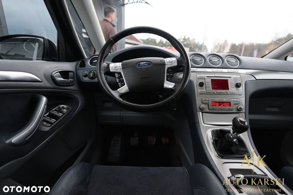 Ford S-Max - 19