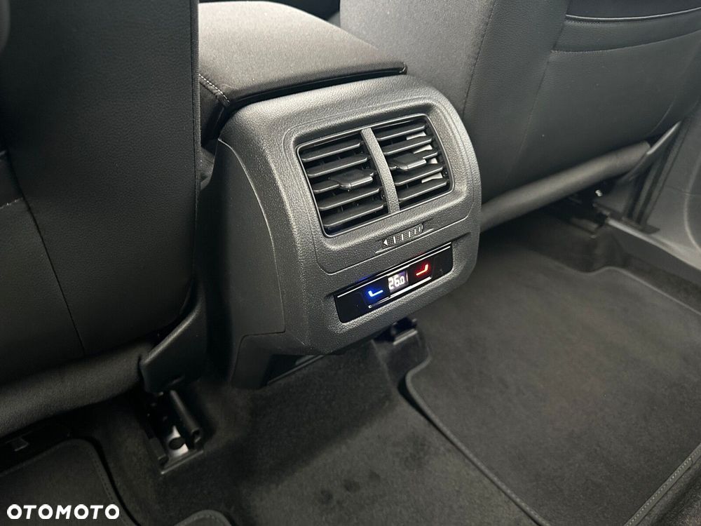 Volkswagen Touran 1.5 TSI EVO Highline DSG - 27