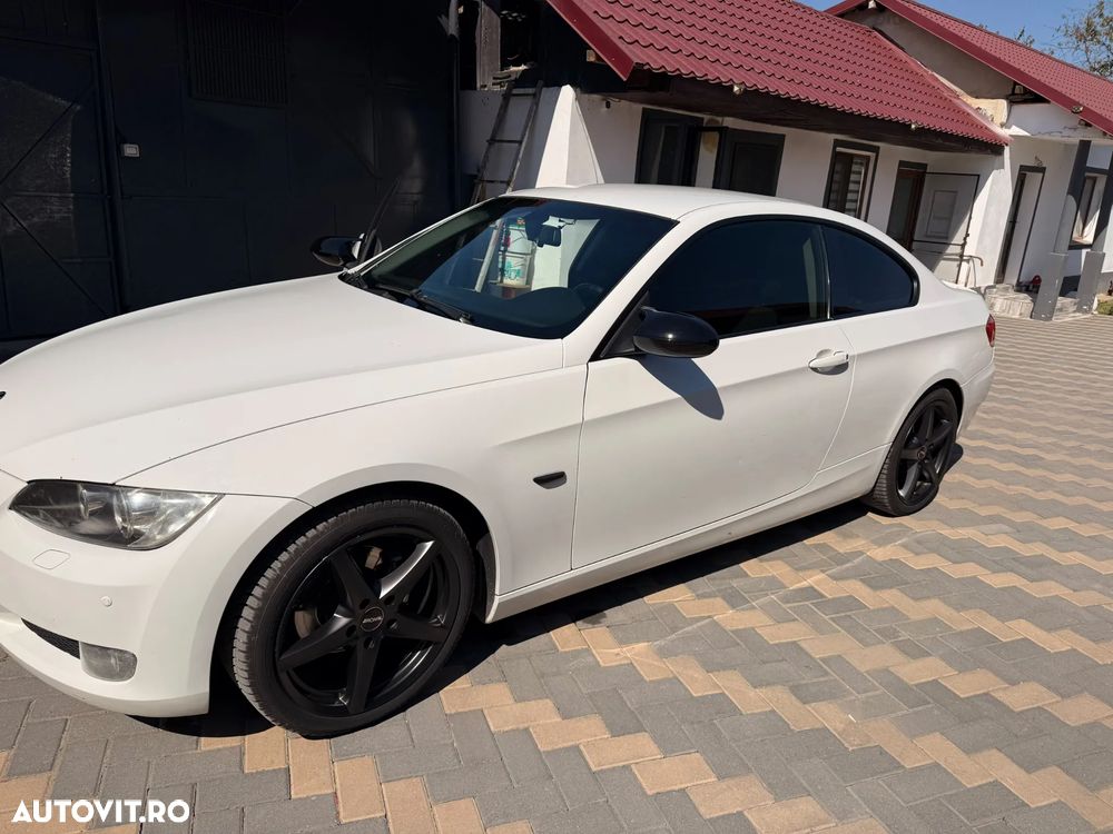 BMW Seria 3 320i - 3