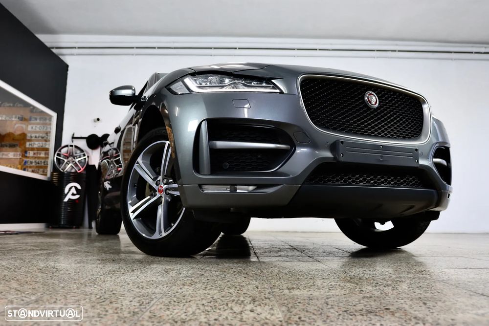 Jaguar F-Pace 25d AWD Aut. R-Sport - 2