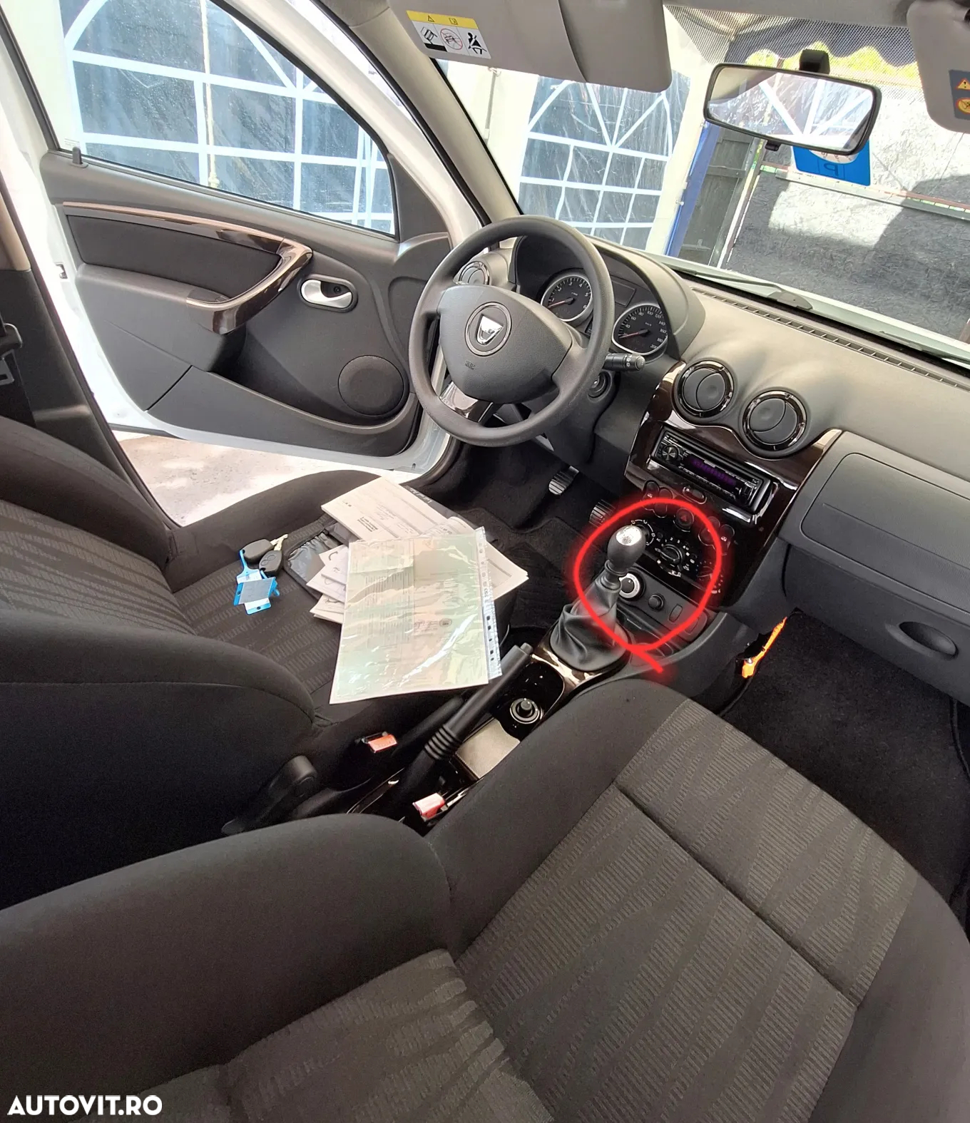 Dacia Duster 1.6 4x4 Laureate - 5