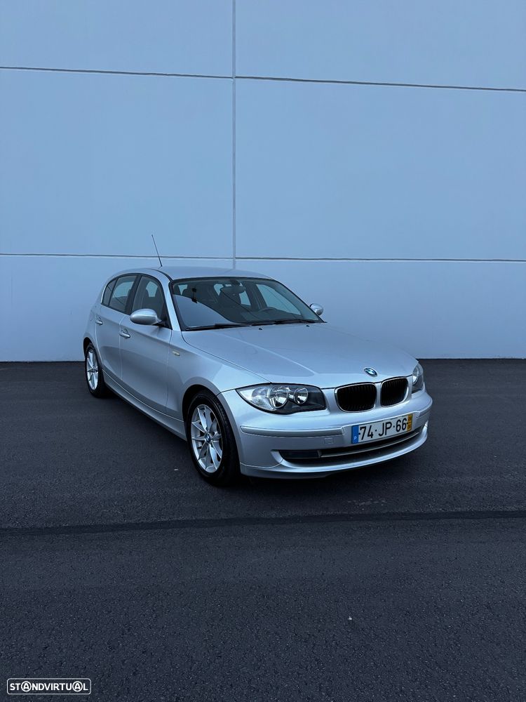 BMW 118 d Line Urban - 1