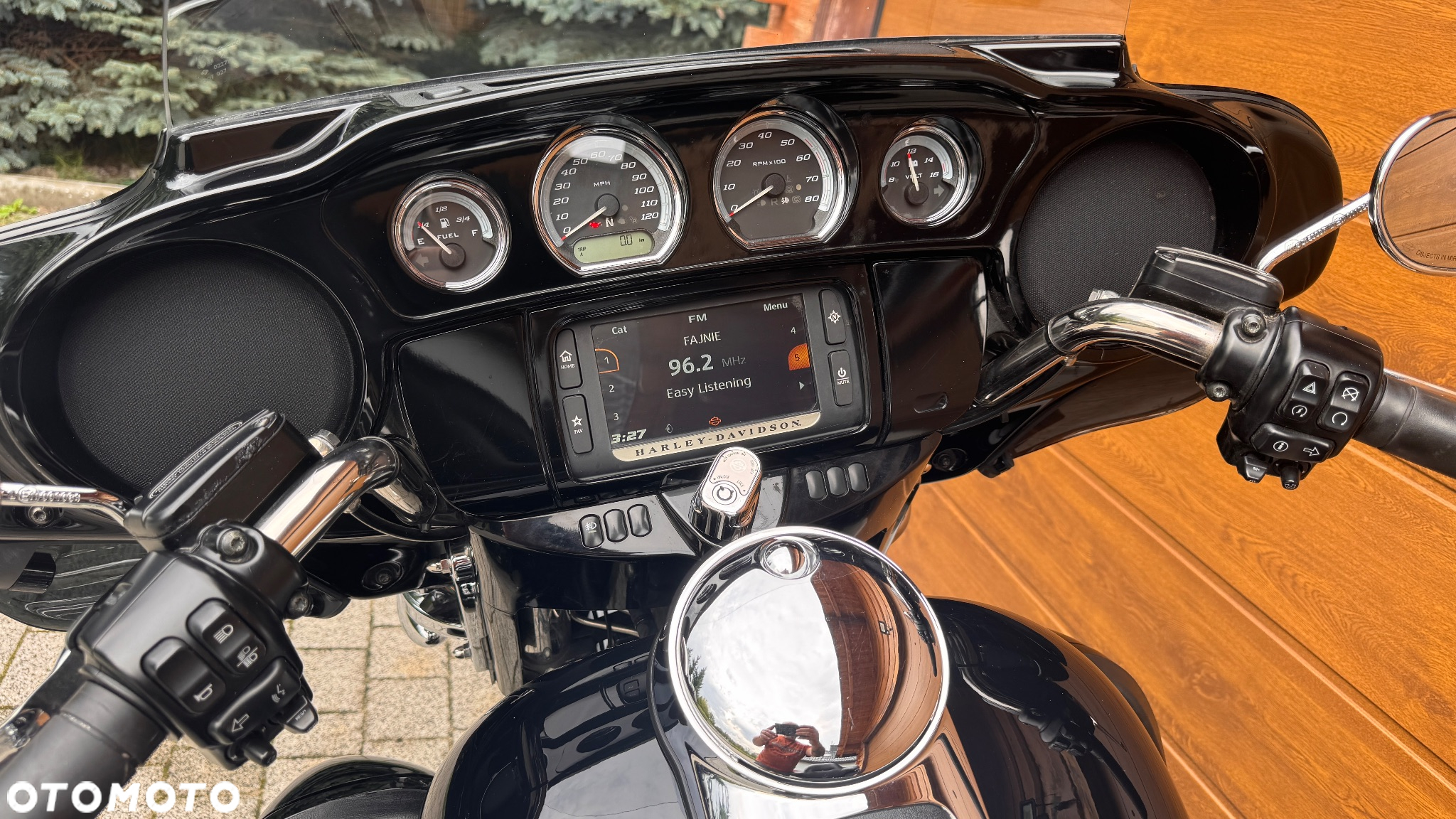 Harley-Davidson Touring Electra Glide - 16