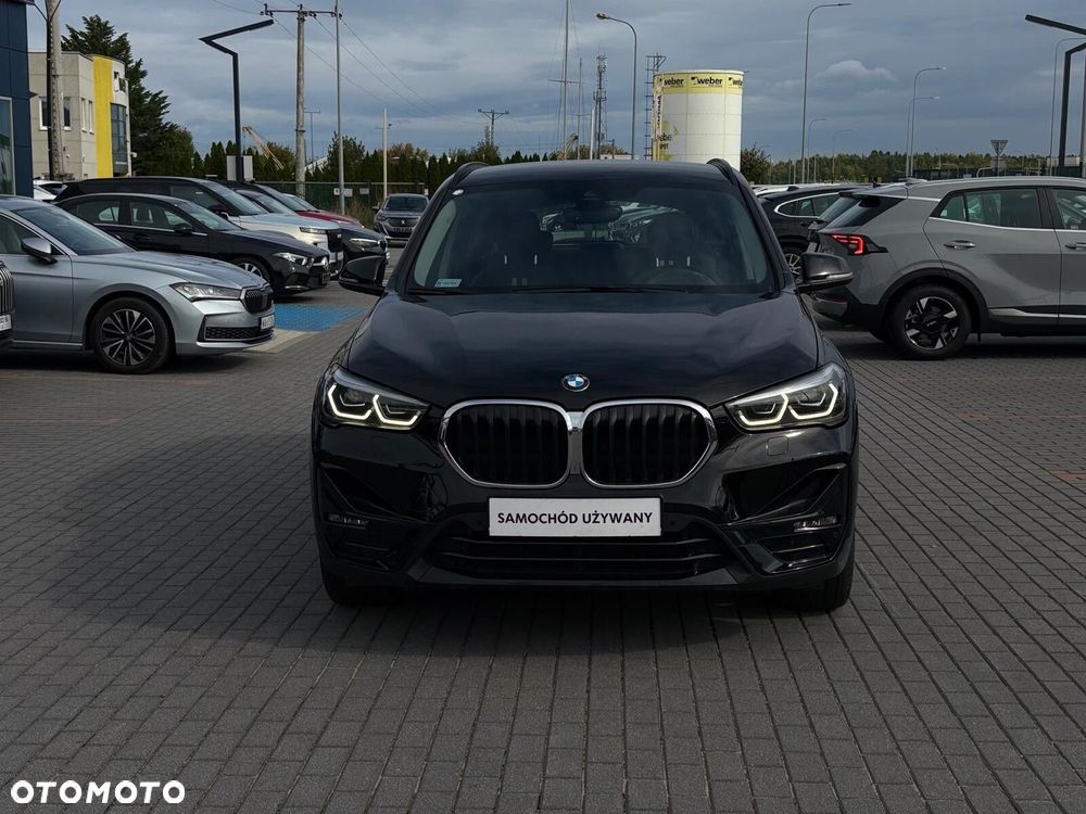 BMW X1 sDrive18i Sport Line - 4