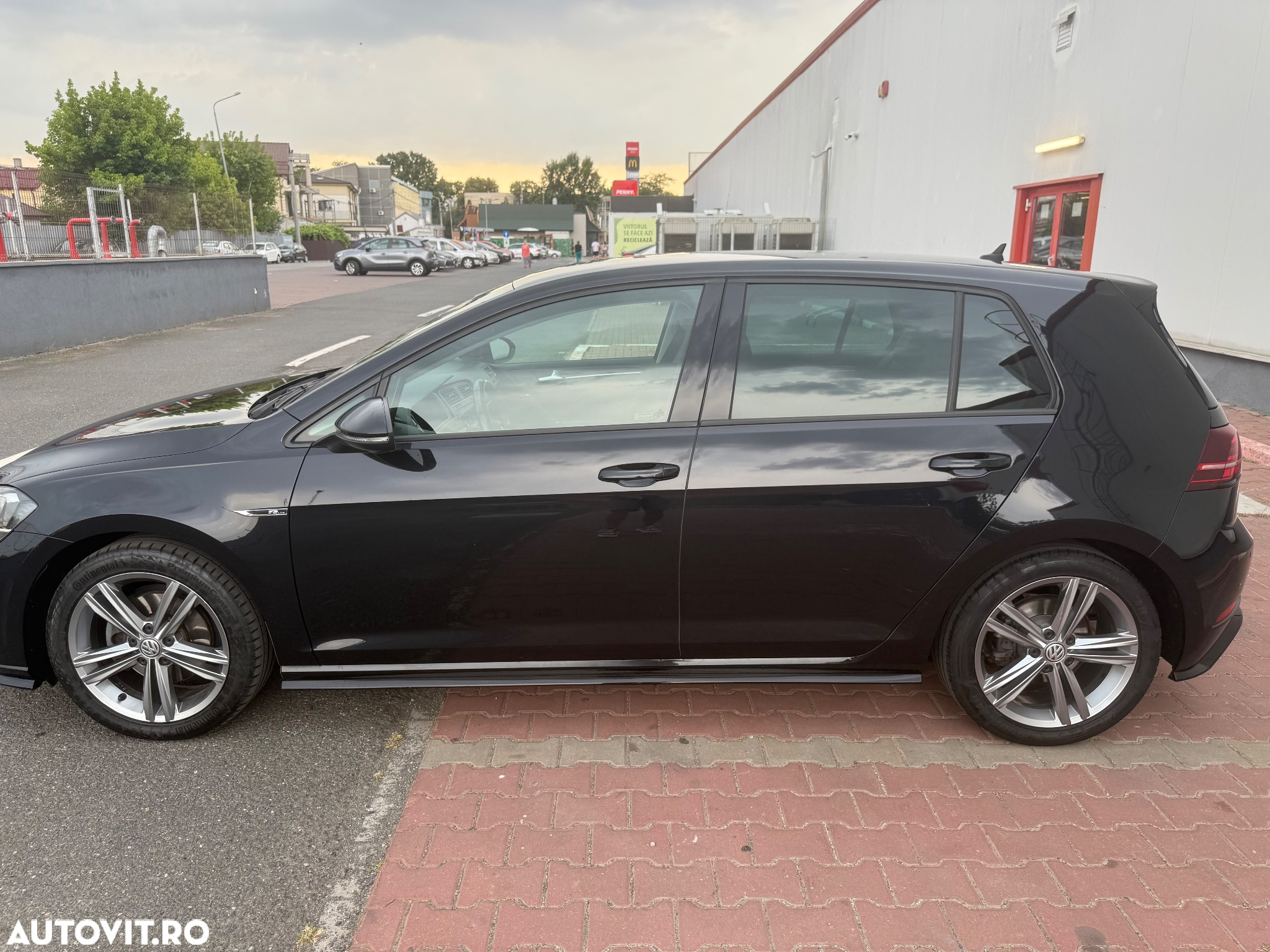 Volkswagen Golf - 4