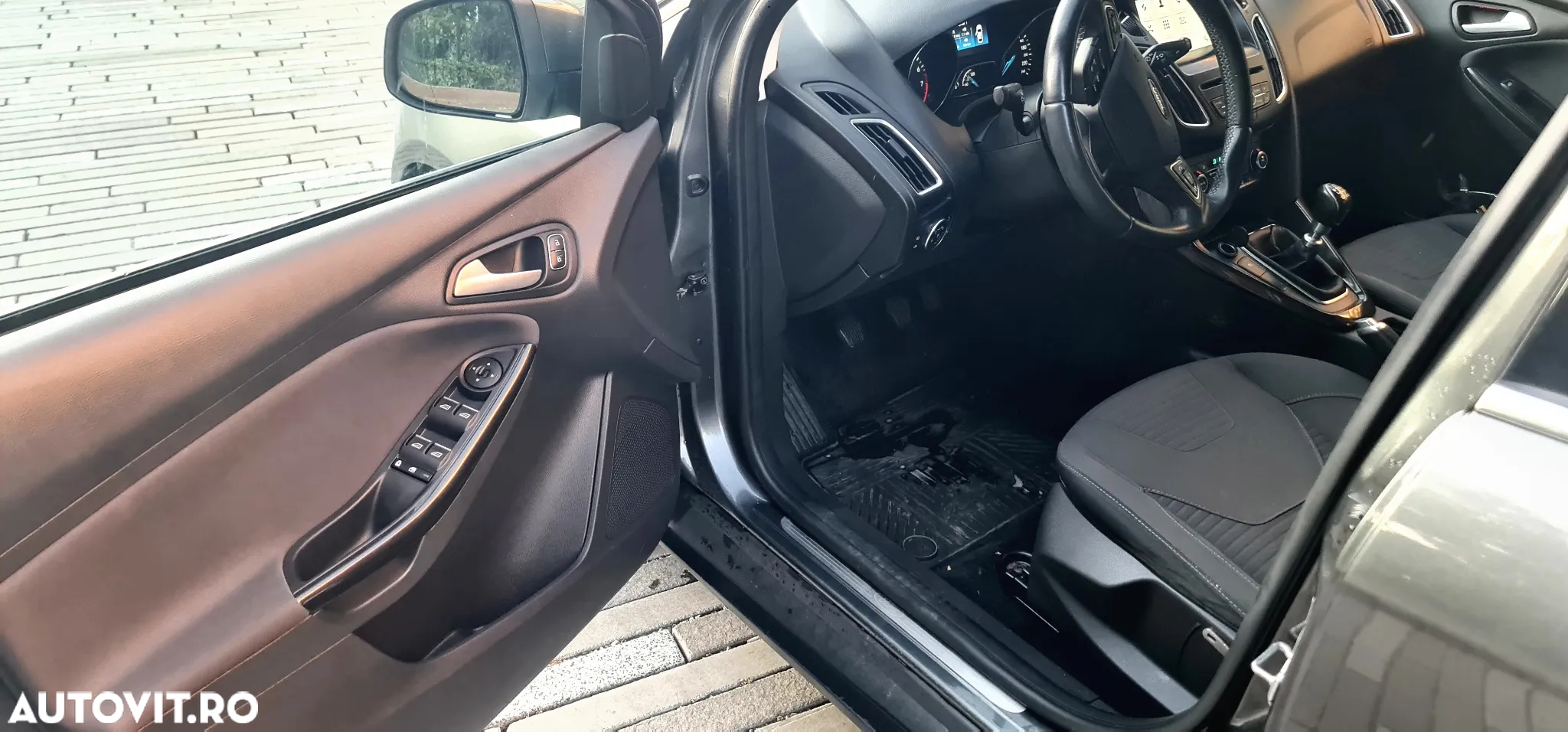 Ford Focus 1.0 EcoBoost Titanium - 8