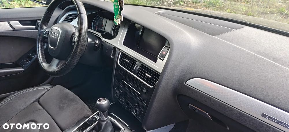Audi A4 Avant - 25