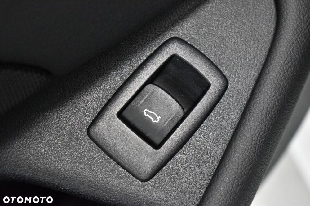 BMW Seria 5 520d mHEV M Sport sport - 9