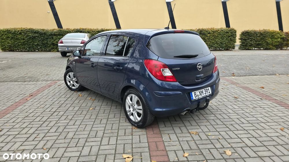 Opel Corsa 1.4 16V Navi - 9