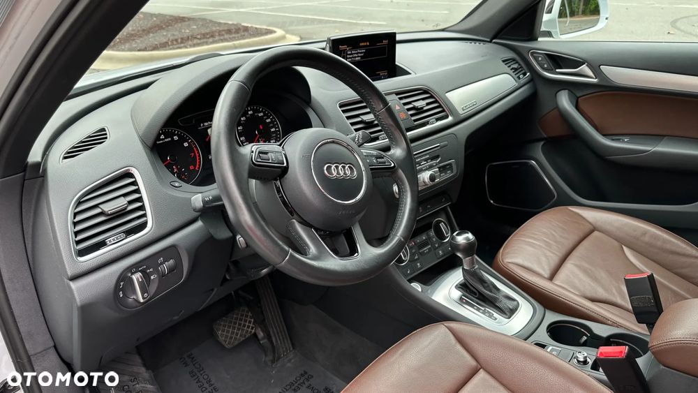 Audi Q3 2.0 TFSI Quattro S tronic design - 13