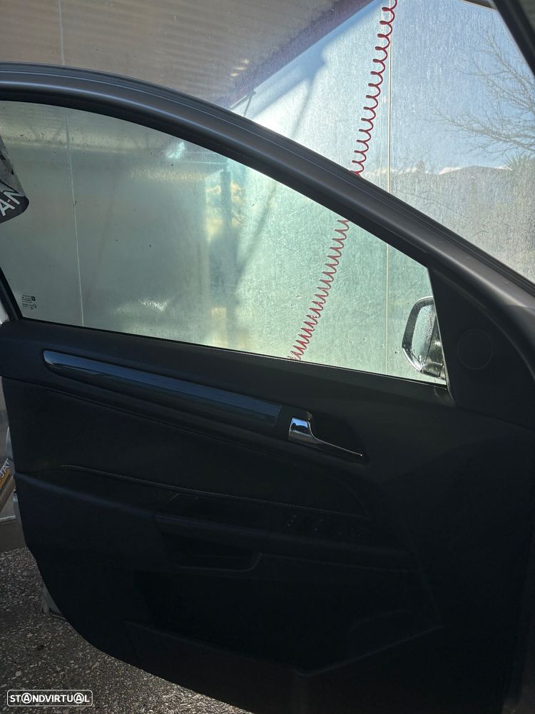 Opel Astra Caravan - 9