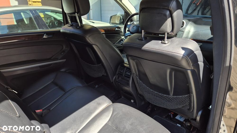 Mercedes-Benz GL 450 4Matic 7G-TRONIC - 15