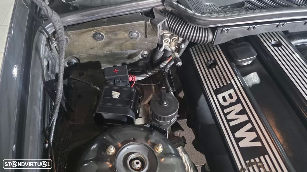 BMW 320 i Coupé M Sport - 16