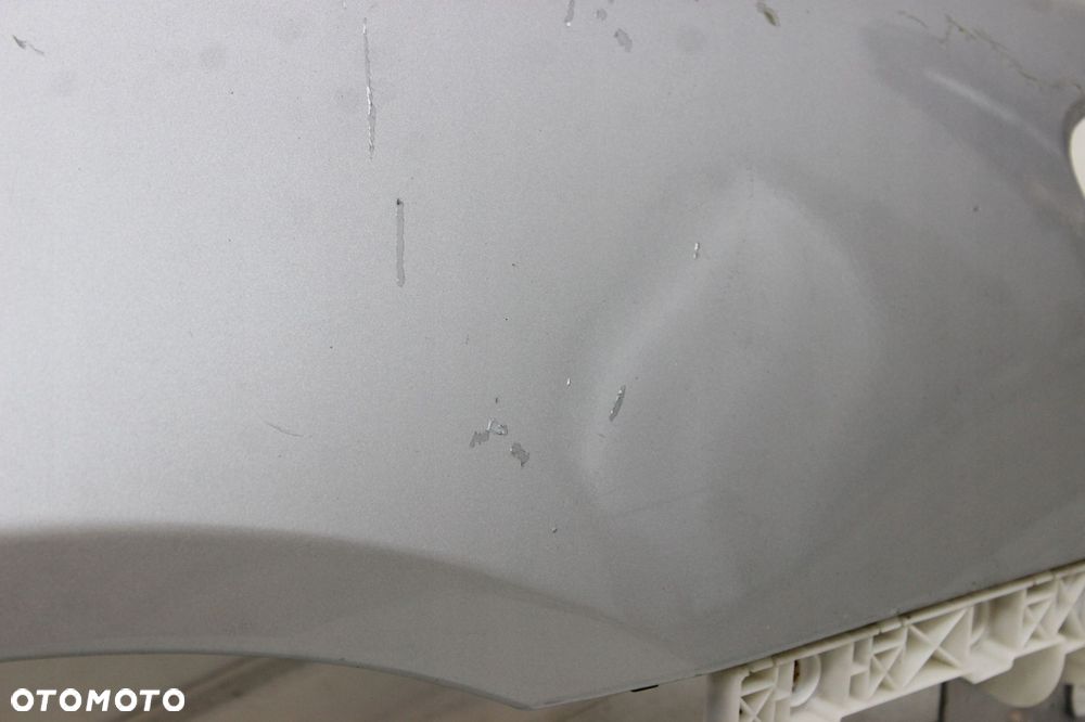 MITSUBISHI LANCER VIII 07R- BŁOTNIK PRAWY PRZÓD PRZEDNI A31B - 11