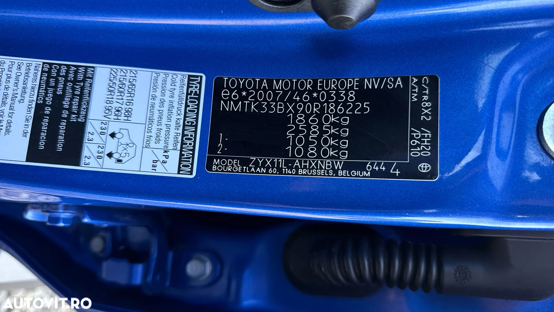 Toyota C-HR 1.8 HSD 122 CP 4x2 CVT Core - 38