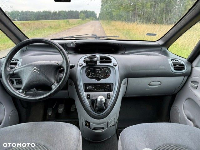 Citroën Xsara Picasso 1.6 SX - 7