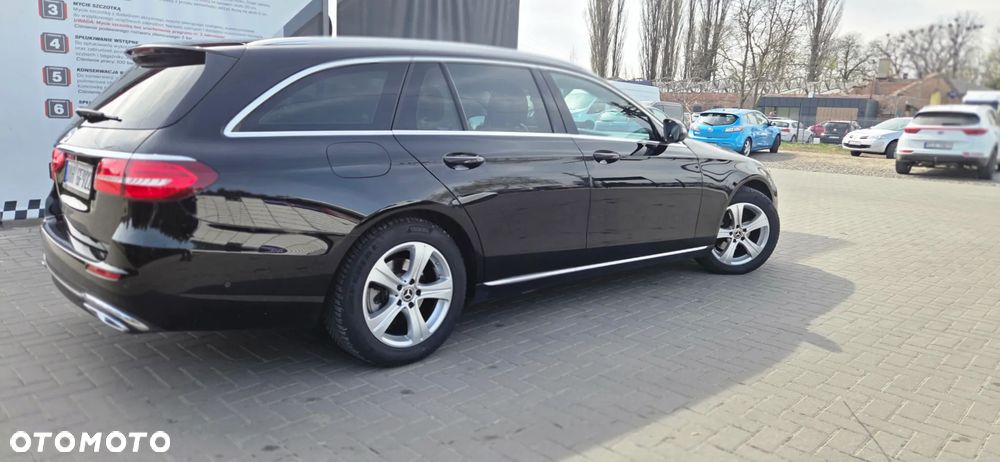 Mercedes-Benz Klasa E 220 d 9G-TRONIC - 8