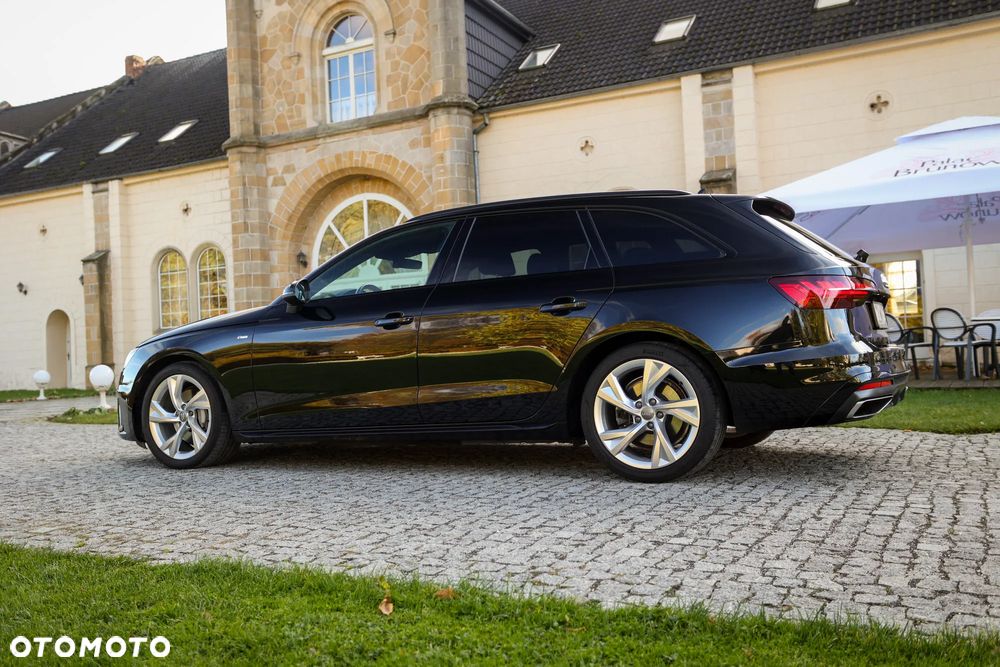 Audi A4 Avant 40 TDI S tronic S line - 15