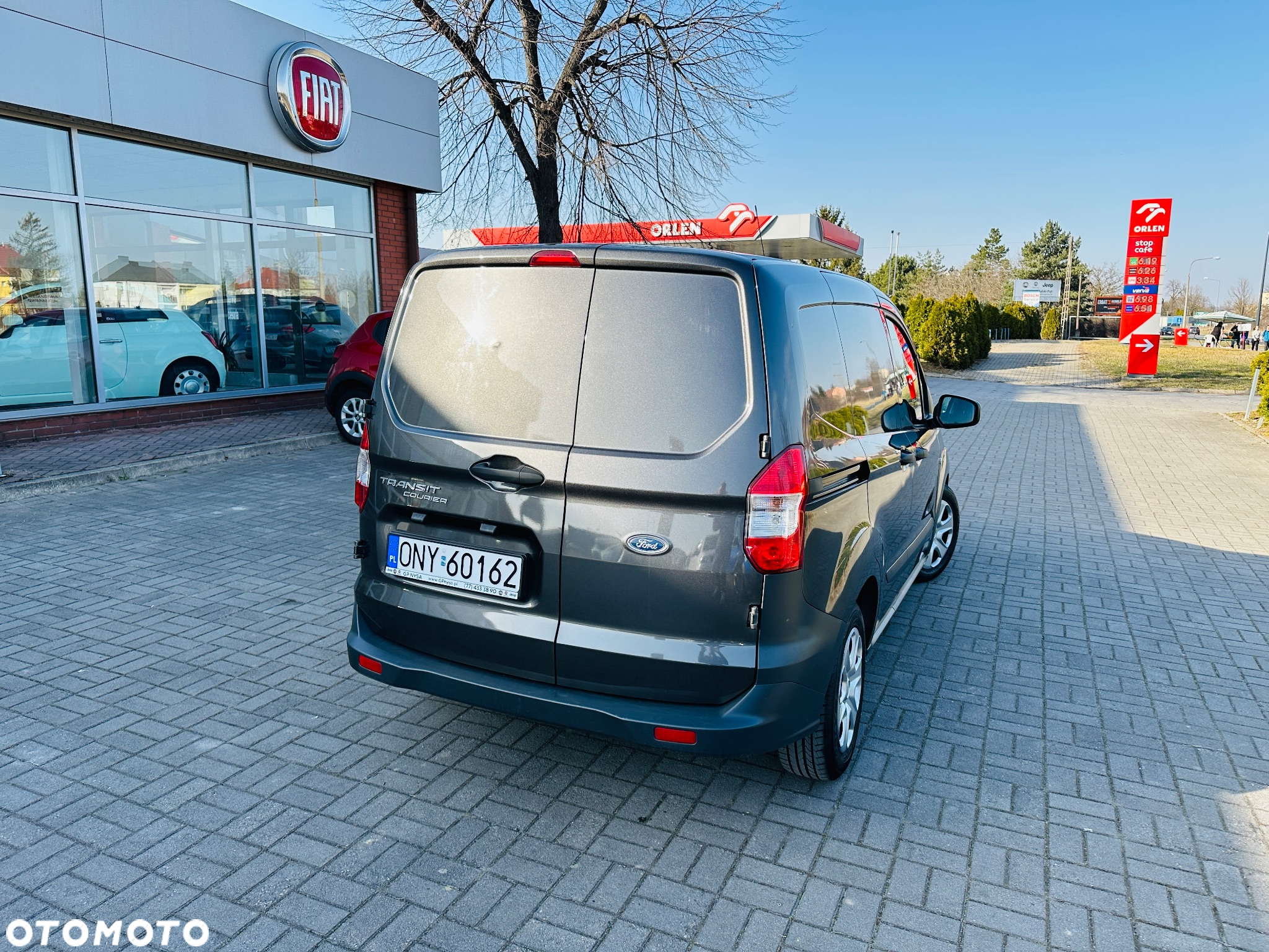 Ford TRANSIT COURIER - 8