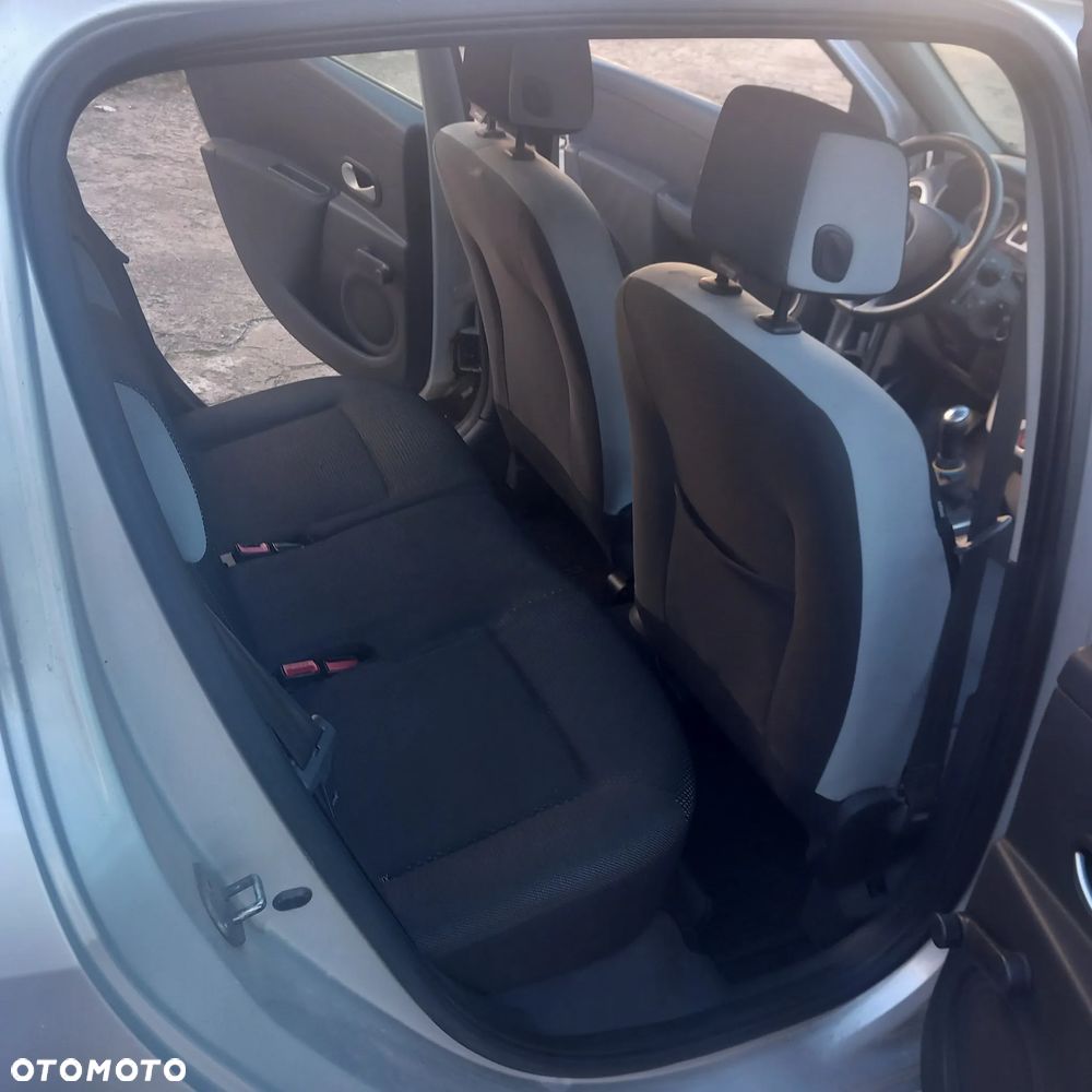Renault Clio Grandtour 1.2 16V 75 Dynamique - 13