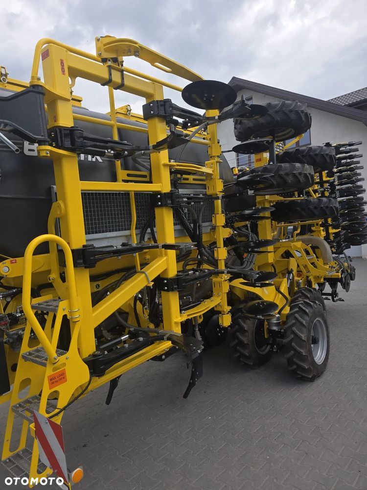 BEDNAR MATADOR MO 6000 STRIP-TILL Nowy Gwarancja Focus - 16