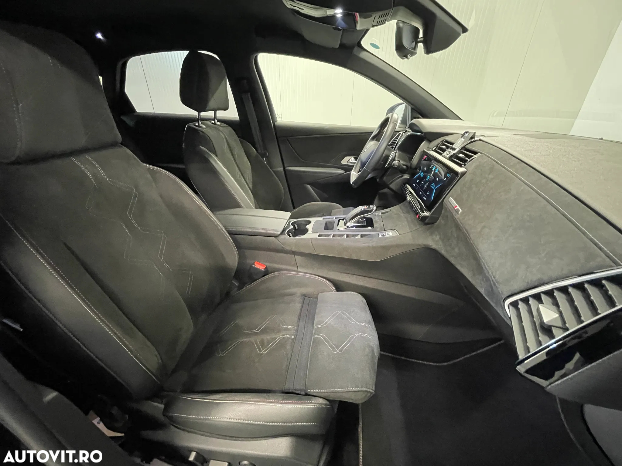 DS Automobiles DS 7 Crossback DS7 1.6 PHeV FWD 225 EAT8 PERFORMANCE LINE + - 9