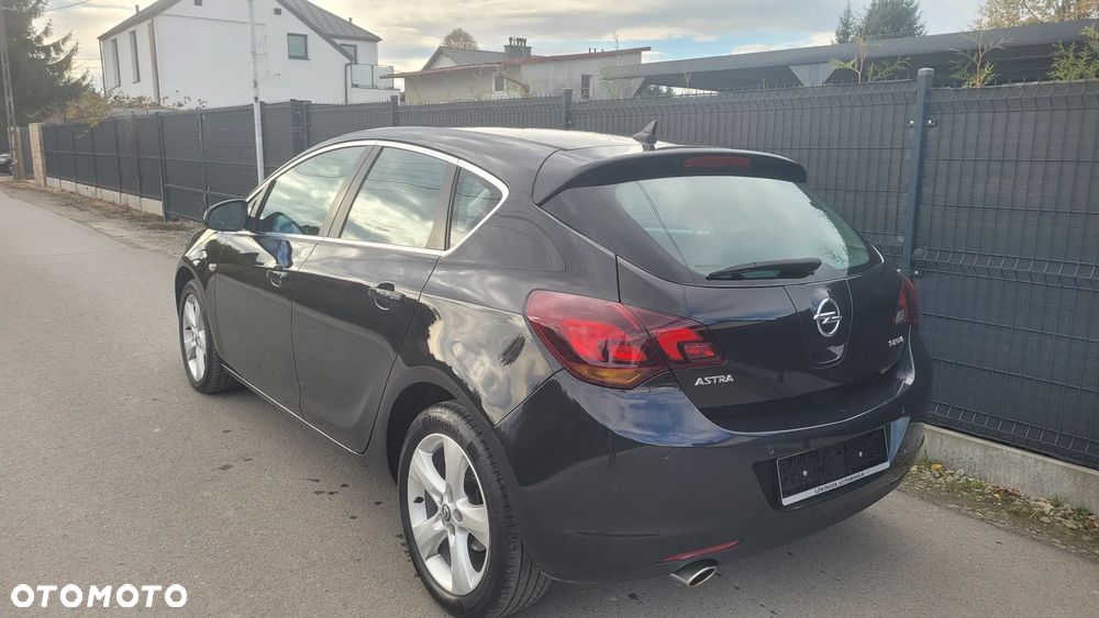 Opel Astra - 14