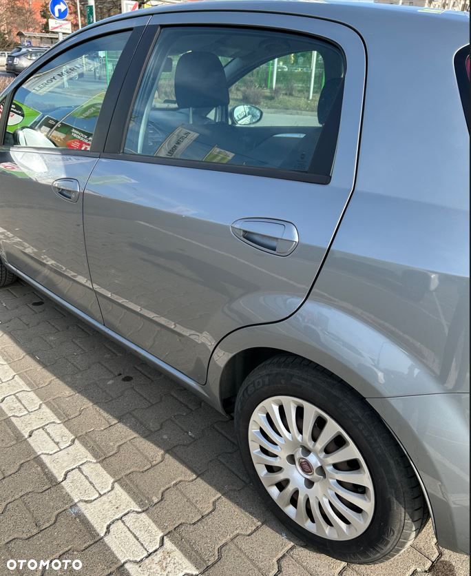 Fiat Punto Evo 1.4 8V Estiva Blue&Me - 9