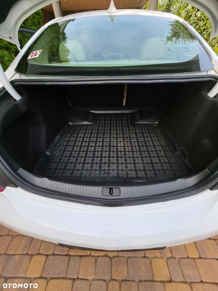 Opel Insignia - 14