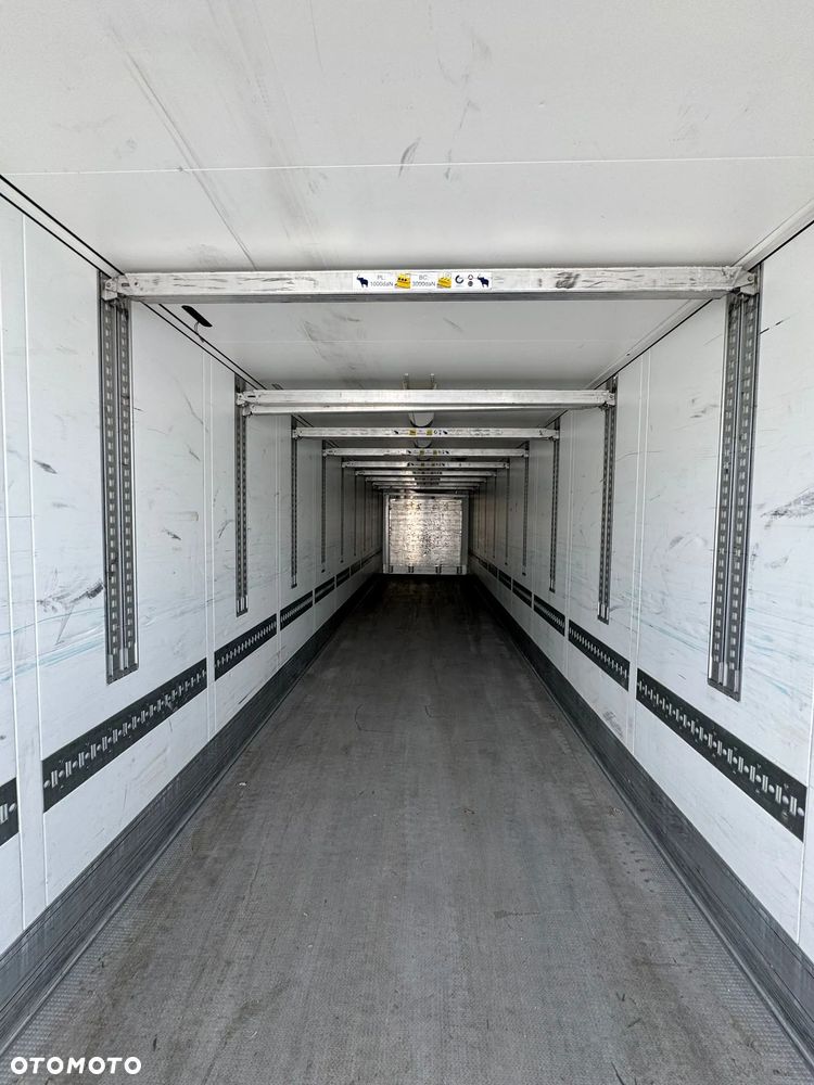 Schmitz Cargobull | 2018 | KWIATÓWKA | Thermo King | - 9