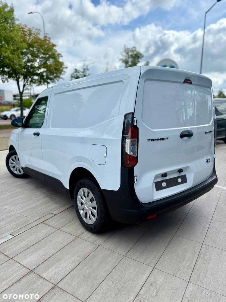 Ford Transit Courier - 7