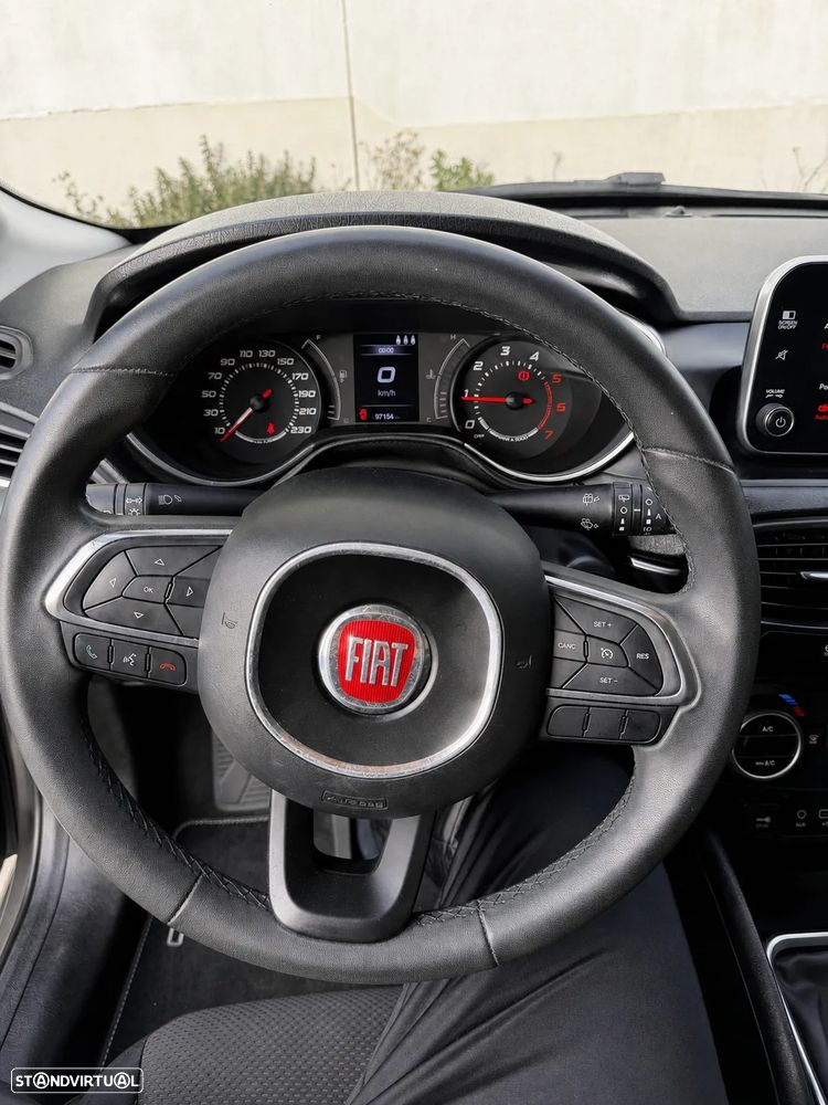 Fiat Tipo Station Wagon 1.3 M-Jet Lounge - 17